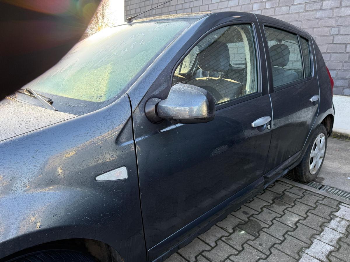 Dacia Sandero SD original T&uuml;r vorn links KNA Kometengrau Rohbau BJ10